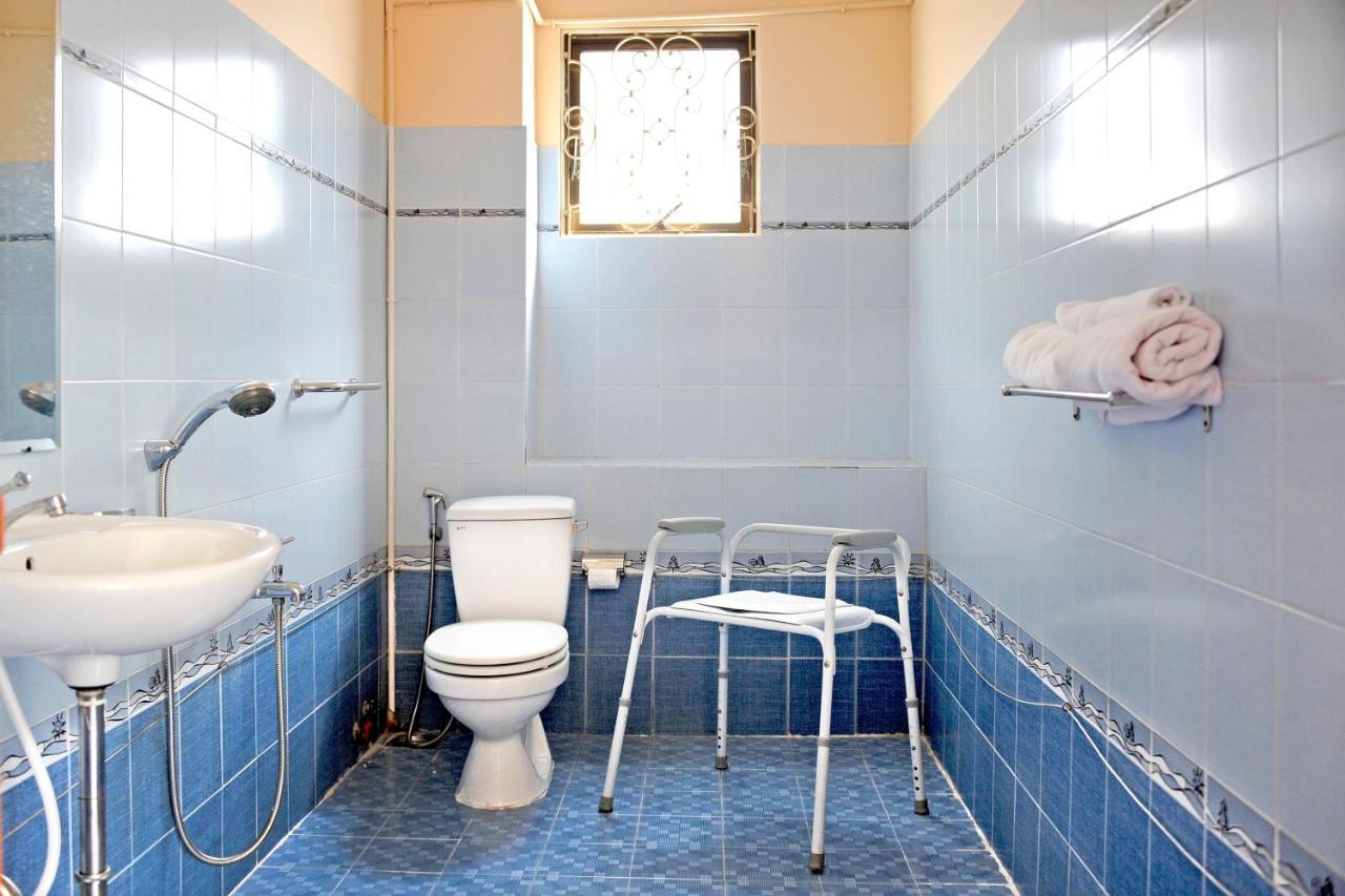 Nha Khach Lang May Man - Village Chance Ho Chi Minh City Exterior photo